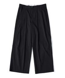 WHITE MOUNTAINEERING（ホワイトマウンテニアリング）の「White Mountaineering/ホワイトマウンテニアリング × Dickies/ディッキーズ WM×Dickies 2 TUCK PANTS ブランドタグ フロントフライ 2タックパンツ 2026年春夏（チノパンツ）」