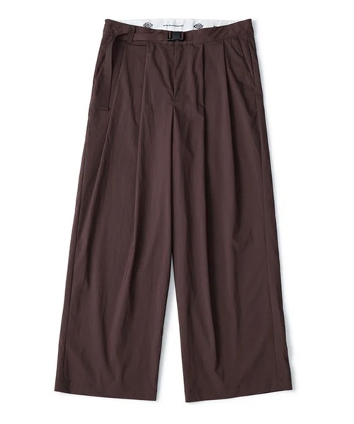 WHITE MOUNTAINEERING(ホワイトマウンテニアリング)の「White Mountaineering/ホワイトマウンテニアリング × Dickies/ディッキーズ WM×Dickies 2 TUCK PANTS ブランドタグ フロントフライ 2タックパンツ 2026年 夏 夏服 秋服(チノパンツ・メンズ・ブラウン/ブラック・3/2/1)」の11枚目の写真