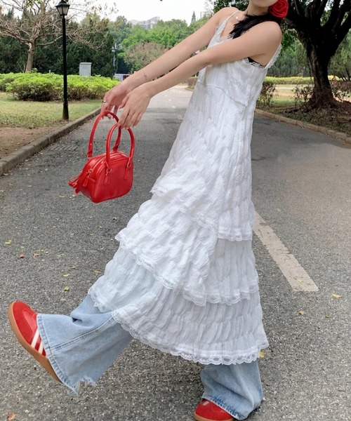 yuue' ( wear )(ユーイ)の「レースティアードロングキャミワンピース(ワンピース・レディース・ブラック/ホワイト・FREE)」の4枚目の写真