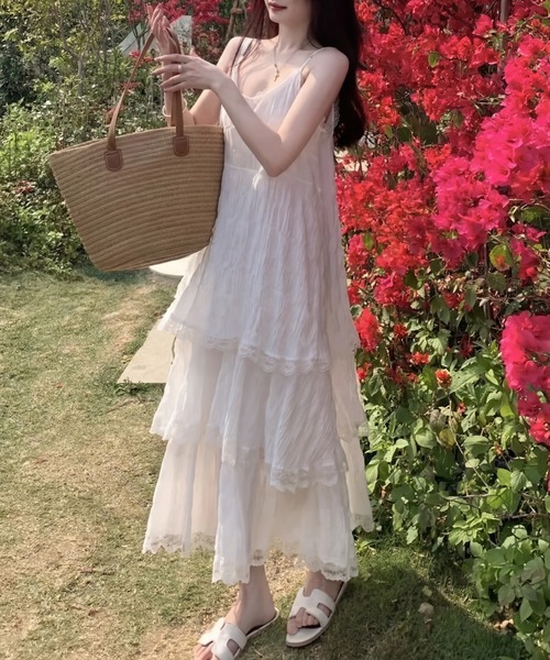 yuue' ( wear )(ユーイ)の「レースティアードロングキャミワンピース(ワンピース・レディース・ブラック/ホワイト・FREE)」の21枚目の写真