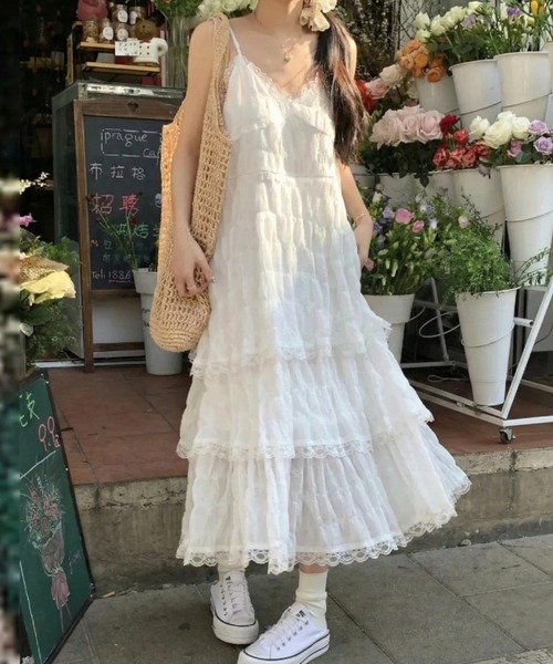 yuue' ( wear )(ユーイ)の「レースティアードロングキャミワンピース(ワンピース・レディース・ブラック/ホワイト・FREE)」の11枚目の写真