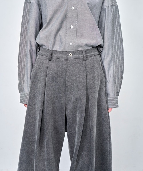 Nora Lily(ノラリリー)の「【Nora Lily】Tuck Washed Denim Barrel Pants(デニムパンツ・メンズ・インディゴブルー/ブラック・FREE)」の5枚目の写真