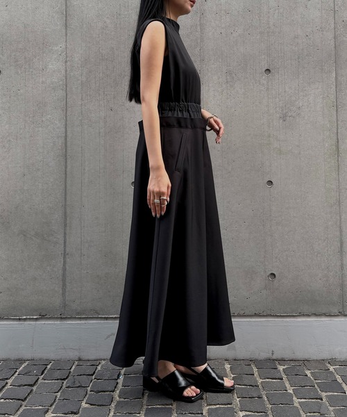 &g'aime(アンジェム)の「【&g'aime 】ダブルウエストワンピース Double-Waist Dress(ワンピース・レディース・グレイッシュベージュ/ブラック・FREE)」の22枚目の写真
