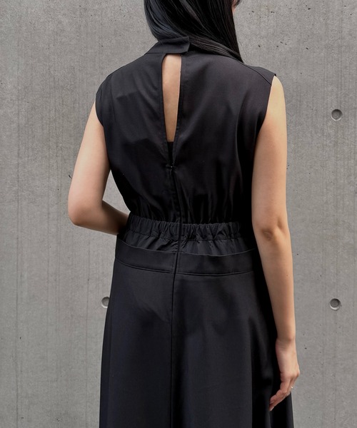 &g'aime(アンジェム)の「【&g'aime 】ダブルウエストワンピース Double-Waist Dress(ワンピース・レディース・グレイッシュベージュ/ブラック・FREE)」の4枚目の写真