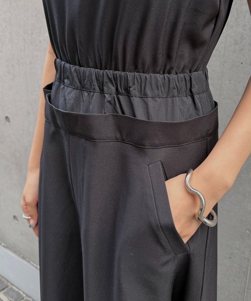 &g'aime(アンジェム)の「【&g'aime 】ダブルウエストワンピース Double-Waist Dress(ワンピース・レディース・グレイッシュベージュ/ブラック・FREE)」の6枚目の写真