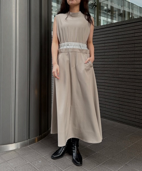 &g'aime(アンジェム)の「【&g'aime 】ダブルウエストワンピース Double-Waist Dress(ワンピース・レディース・グレイッシュベージュ/ブラック・FREE)」の8枚目の写真