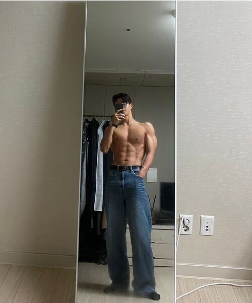 INTEMPOMOOD(インテンポムード)の「シャインウォッシングデニムパンツ_ブルー(デニムパンツ・メンズ・ブルー・SMALL/MEDIUM/LARGE/X-LARGE)」の9枚目の写真