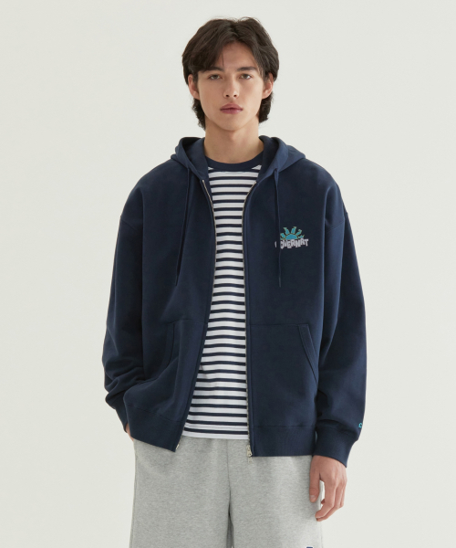 COVERNAT(カバーナット)の「ライジングサン グラフィック フードパーカー ネイビー(パーカー・メンズ・その他・SMALL/MEDIUM/LARGE/X-LARGE)」の1枚目の写真