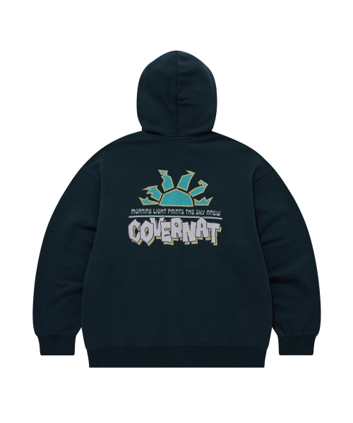 COVERNAT(カバーナット)の「ライジングサン グラフィック フードパーカー ネイビー(パーカー・メンズ・その他・SMALL/MEDIUM/LARGE/X-LARGE)」の3枚目の写真