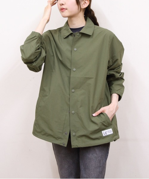 MARMOT（マーモット）の「Marmot/マーモット　パーテックスマウンテンコーチジャケット　PERTEX Mt Coach Jacket（ナイロンジャケット・メンズ・ブラック/カーキ・L/M）」の2枚目の写真