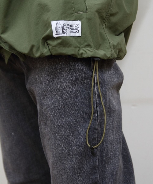 MARMOT（マーモット）の「Marmot/マーモット　パーテックスマウンテンコーチジャケット　PERTEX Mt Coach Jacket（ナイロンジャケット・メンズ・ブラック/カーキ・L/M）」の3枚目の写真