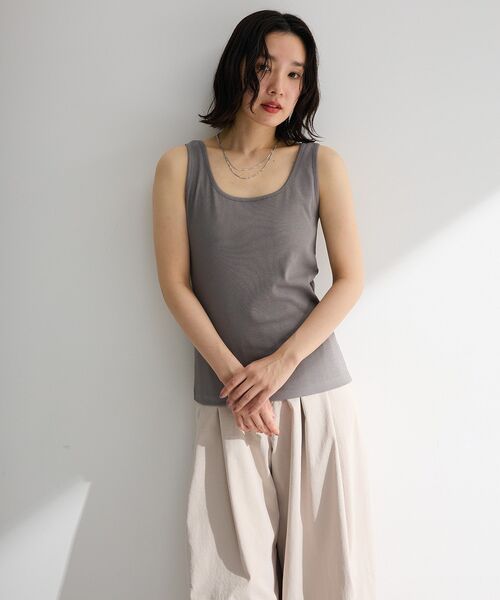 Green Parks(グリーンパークス)の「機能付テレコリブタンクトップ(タンクトップ・レディース・ホワイト系その他2/グレー/オフホワイト/ブラック・FREE)」の12枚目の写真