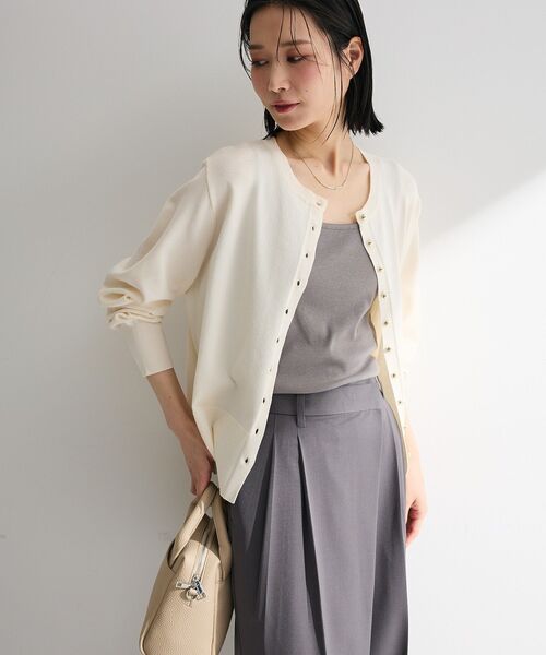 Green Parks(グリーンパークス)の「機能付テレコリブタンクトップ(タンクトップ・レディース・ホワイト系その他2/グレー/オフホワイト/ブラック・FREE)」の5枚目の写真