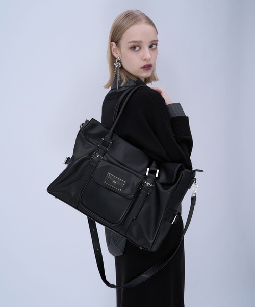 HARE（ハレ）の「プレートフラップBIGボストンバッグ(HARE)（ボストンバッグ・レディース・ブラック・FREE）」の3枚目の写真