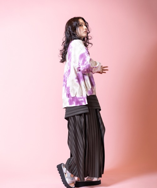 OSMOSIS（オズモーシス）の「ランダムプリーツカスケードパンツ（その他パンツ・レディース・チャコール/グリーン/ブラック/アイボリー・ONE SIZE）」の13枚目の写真