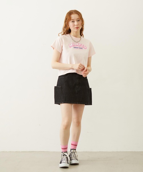 MILKFED.（ミルクフェド）の「PANELED POCKET DENIM MINI SKIRT（デニムスカート・レディース・ライトインディゴブルー/ライトブルー/ブラック・S/M）」の5枚目の写真