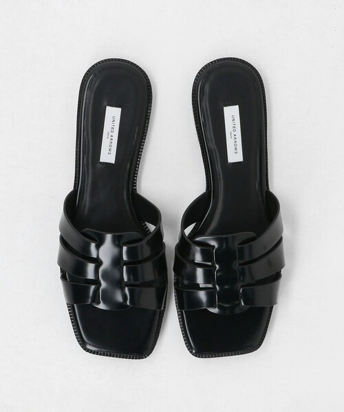 UNITED ARROWS(ユナイテッドアローズ)の「レザー フラットミュール(サンダル・レディース・ホワイト/ブラック・37/38/35/36)」の7枚目の写真