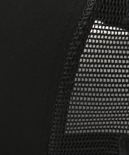 417 EDIFICE(フォーワンセブンエディフィス)の「【Liverpool FC / リバプール FC】NEW ERA TONAL TRUCKER LIVPOL JP(キャップ・メンズ・ブラック・FREE)」の4枚目の写真