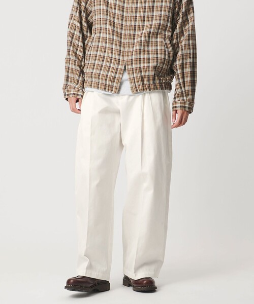 KHOKI(コッキ)の「<KHOKI for UNITED ARROWS & SONS> TUCK PANTS/パンツ(チノパンツ・メンズ・ホワイト/ネイビー・1/2/0/3)」の11枚目の写真