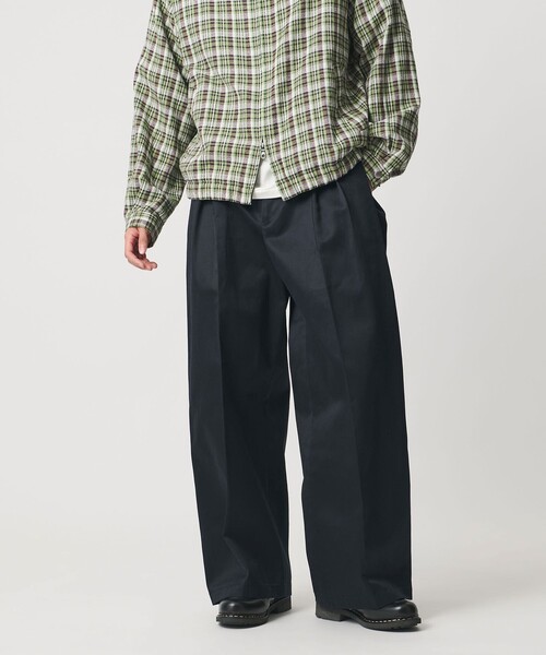KHOKI(コッキ)の「<KHOKI for UNITED ARROWS & SONS> TUCK PANTS/パンツ(チノパンツ・メンズ・ホワイト/ネイビー・1/2/0/3)」の9枚目の写真