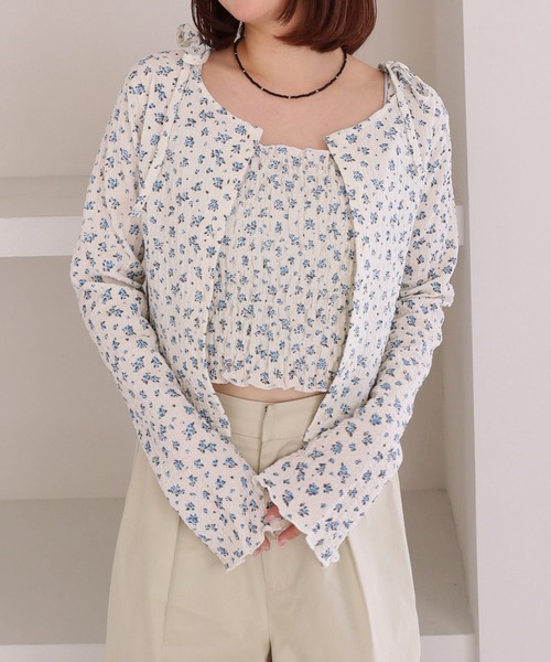 archives（アルシーヴ）の「小花柄シャーリングビスチェカットアンサンブル（アンサンブル・レディース・ブルー/アイボリー/ネイビー・MEDIUM）」の5枚目の写真