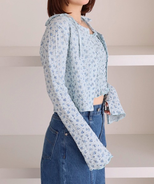 archives（アルシーヴ）の「小花柄シャーリングビスチェカットアンサンブル（アンサンブル・レディース・ブルー/アイボリー/ネイビー・MEDIUM）」の17枚目の写真