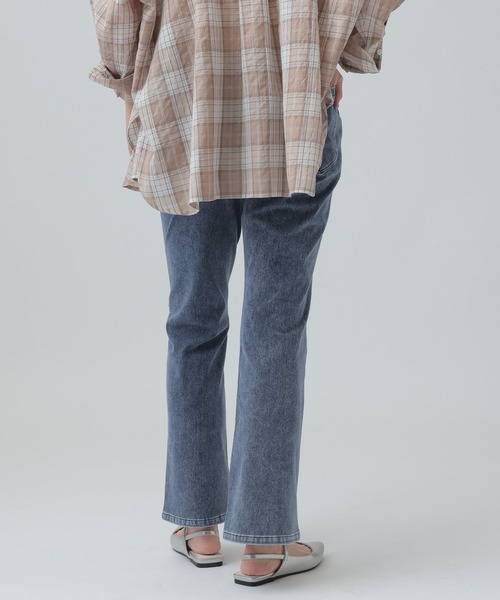 LEPSIM(レプシィム)の「よく伸びデニムパンツ 638904(デニムパンツ・レディース・インディゴブルー/ブルー・LARGE/MEDIUM)」の11枚目の写真