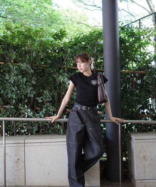 ILLIGO(イリゴ)の「129ドットフィッティッドTシャツブラック(Tシャツ/カットソー・レディース・その他・OS)」の3枚目の写真