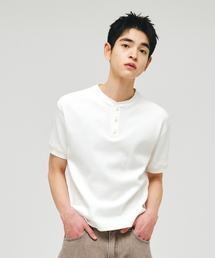 ECORR（エコル）の「ワッフルヘンリーネッククロップ半袖Tシャツ_アイボリー（Tシャツ/カットソー）」