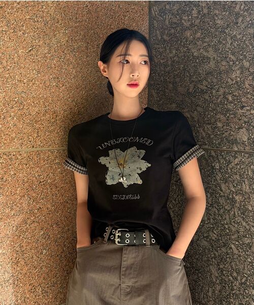 BEGIN202（ビギン202）の「(Woman) ドライフラワークロップロールアップTシャツ[ブラック]（Tシャツ/カットソー・レディース・その他・FREE）」の5枚目の写真