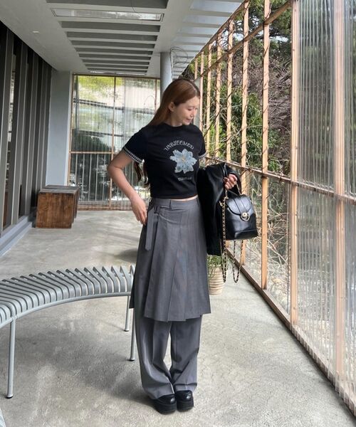 BEGIN202（ビギン202）の「(Woman) ドライフラワークロップロールアップTシャツ[ブラック]（Tシャツ/カットソー・レディース・その他・FREE）」の9枚目の写真
