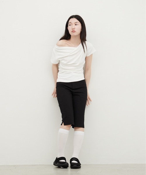 OFROOM(オフルーム)の「【接触冷感】Drape Rib Short Sleeve Tee|ドレープリブショートスリーブTee(Tシャツ/カットソー・レディース・グレイッシュベージュ/ブラック/ホワイト・FREE)」の20枚目の写真