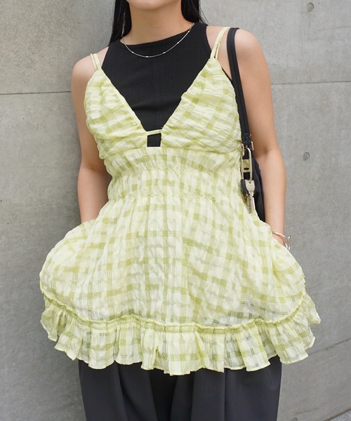 Ameri(アメリ)の「UNEVENNESS CHECK TUNIC TOP(キャミソール・レディース・ライトブルー/ブラック/ライム・FREE)」の3枚目の写真