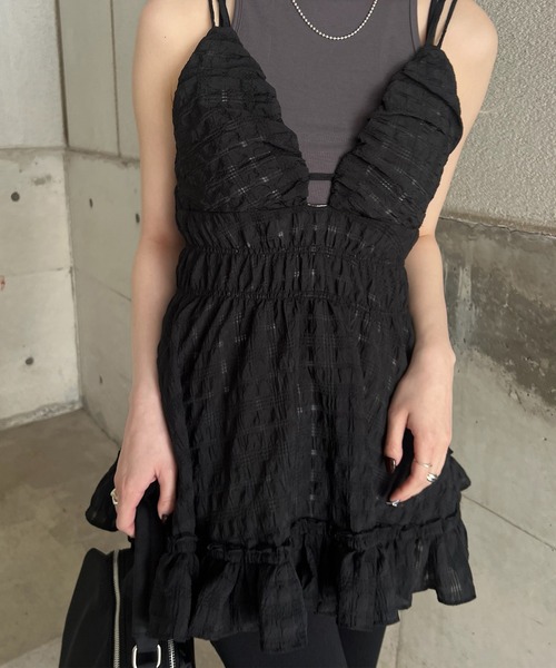 Ameri(アメリ)の「UNEVENNESS CHECK TUNIC TOP(キャミソール・レディース・ライトブルー/ブラック/ライム・FREE)」の11枚目の写真