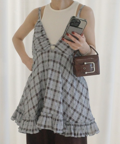Ameri(アメリ)の「UNEVENNESS CHECK TUNIC TOP(キャミソール・レディース・ライトブルー/ブラック/ライム・FREE)」の8枚目の写真