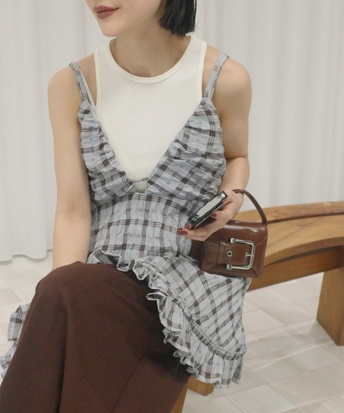 Ameri(アメリ)の「UNEVENNESS CHECK TUNIC TOP(キャミソール・レディース・ライトブルー/ブラック/ライム・FREE)」の5枚目の写真