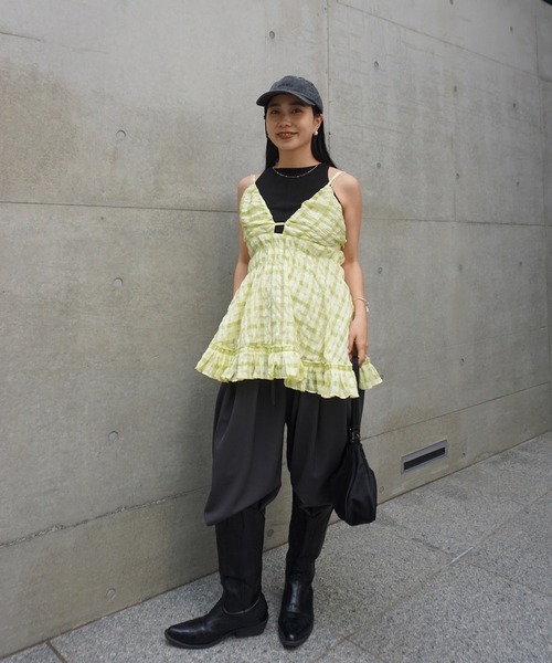 Ameri(アメリ)の「UNEVENNESS CHECK TUNIC TOP(キャミソール・レディース・ライトブルー/ブラック/ライム・FREE)」の20枚目の写真