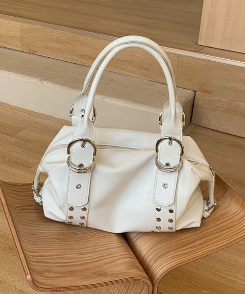 yuue' ( wear )(ユーイ)の「スタッズデザインショルダーバッグ(ショルダーバッグ・レディース・ブラック/ホワイト/ダークブラウン・FREE)」の5枚目の写真