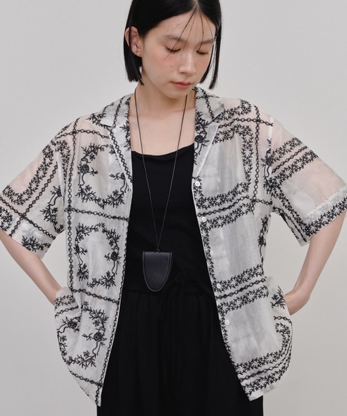 Shelly island（シェリーアイランド）の「総刺繍シアー半袖シャツ（シャツ/ブラウス・レディース・ブラック/ブラウン/その他/ホワイト・FREE）」の4枚目の写真