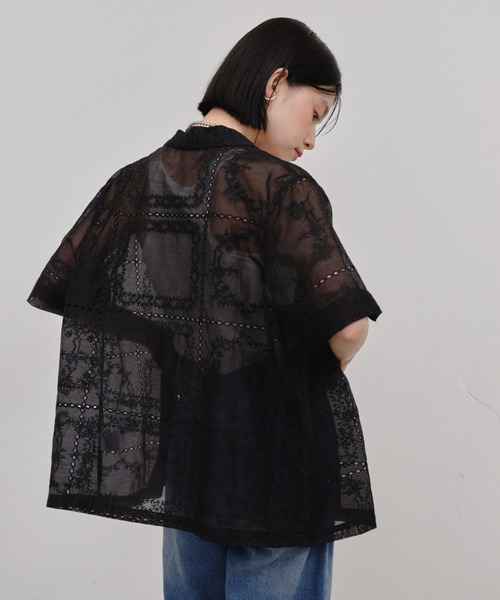 Shelly island（シェリーアイランド）の「総刺繍シアー半袖シャツ（シャツ/ブラウス・レディース・ブラック/ブラウン/その他/ホワイト・FREE）」の22枚目の写真