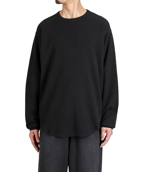 marka（マーカ）の「marka / マーカ：CREW NECK L/S TEE -ORGANIC COTTON HEMP MESH KNIT-：M25D06CS01C[COR]（Tシャツ/カットソー・メンズ・ホワイト/ブラック・2(M)）」の7枚目の写真