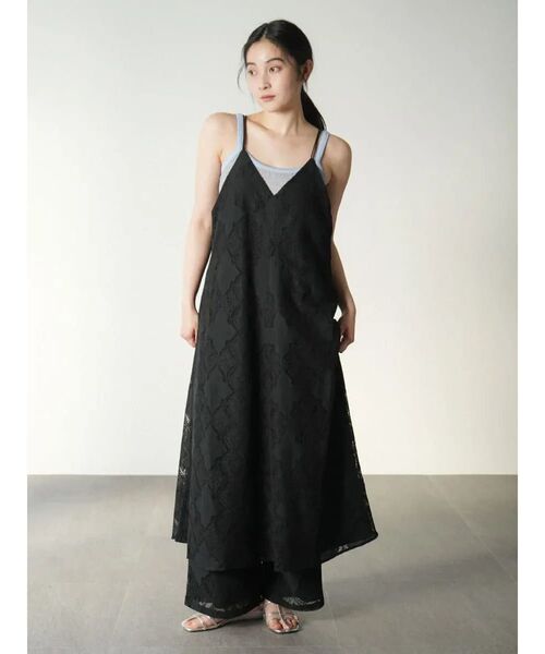 FIKA.(フィーカ)の「Leavers lace cami onepiece(ワンピース・レディース・ブラック/オフホワイト・MEDIUM)」の2枚目の写真