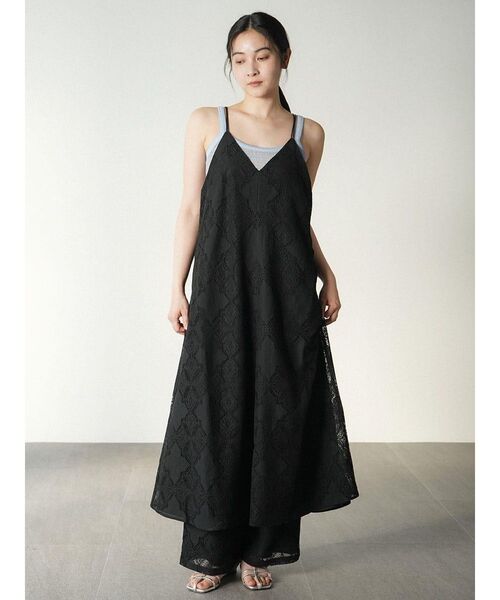 FIKA.(フィーカ)の「Leavers lace cami onepiece(ワンピース・レディース・ブラック/オフホワイト・MEDIUM)」の6枚目の写真
