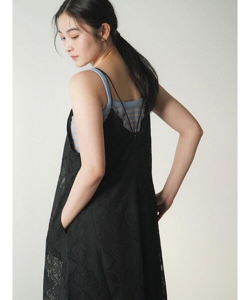 FIKA.(フィーカ)の「Leavers lace cami onepiece(ワンピース・レディース・ブラック/オフホワイト・MEDIUM)」の9枚目の写真