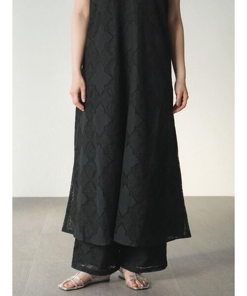 FIKA.(フィーカ)の「Leavers lace cami onepiece(ワンピース・レディース・ブラック/オフホワイト・MEDIUM)」の12枚目の写真
