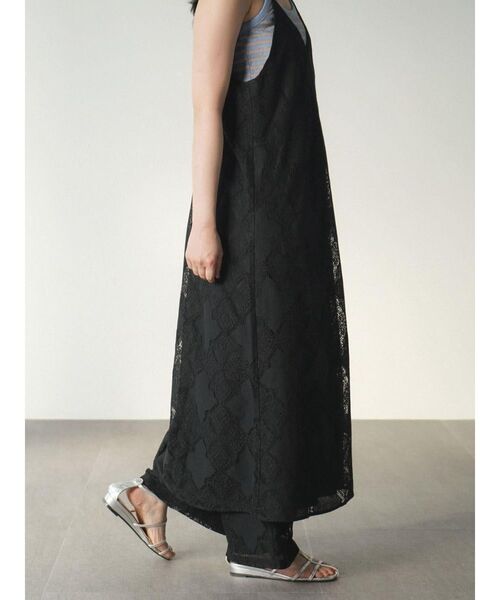 FIKA.(フィーカ)の「Leavers lace cami onepiece(ワンピース・レディース・ブラック/オフホワイト・MEDIUM)」の13枚目の写真