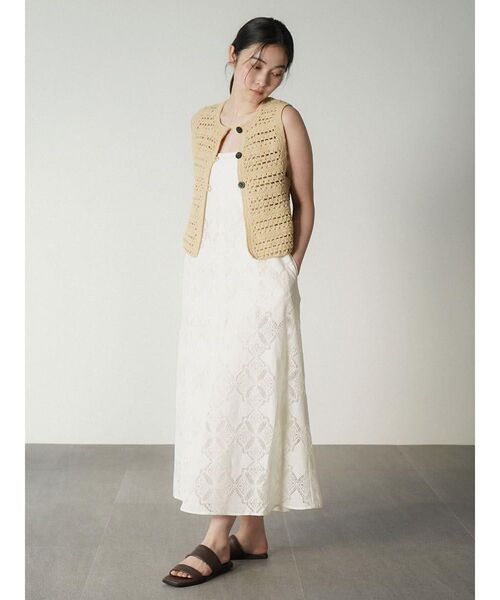 FIKA.(フィーカ)の「Leavers lace cami onepiece(ワンピース・レディース・ブラック/オフホワイト・MEDIUM)」の15枚目の写真