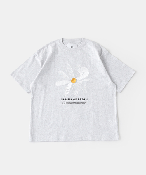 B.C STOCK（ベーセーストック）の「PLANET OF EARTH FLOWER EMB TEE（Tシャツ/カットソー・メンズ・ライトグレー/ホワイト/チャコールグレー/アイボリー・LARGE/MEDIUM）」の7枚目の写真