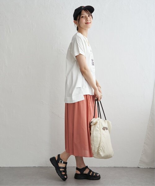 ikka(イッカ)の「冷感ロゴフォトチュニックTシャツ(Tシャツ/カットソー・レディース・ブラウン系その他/オフホワイト/ベージュ/チャコール・L/M)」の10枚目の写真
