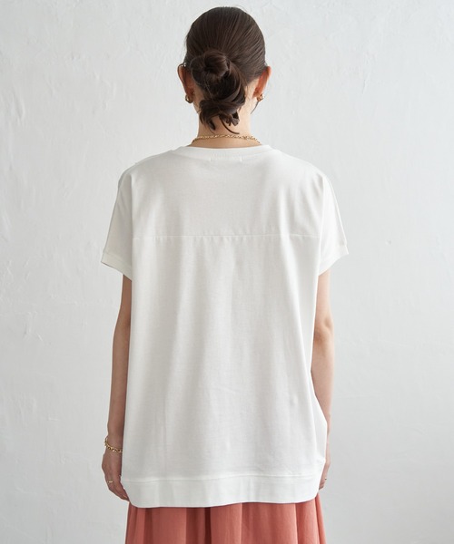 ikka(イッカ)の「冷感ロゴフォトチュニックTシャツ(Tシャツ/カットソー・レディース・ブラウン系その他/オフホワイト/ベージュ/チャコール・L/M/S)」の10枚目の写真